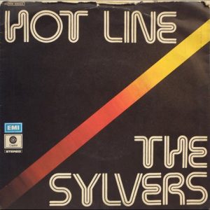 HOT LINE / THAT' S WHAT LOVE IS MADE OF