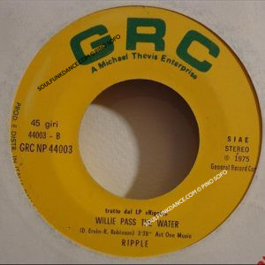 BE MY FRIEND / WILLIE PASS THE WATER