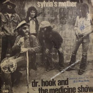 SYLVIA'S MOTHER / CARRY ME, CARRIE