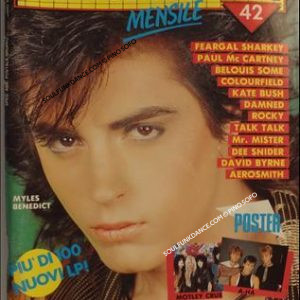 MENSILE TUTTI FRUTTI | TUTTI FRUTTI N° 42 ( APRILE 1986 )- cont. Doppio Poster Color MOTLEY CRUE - A -HA -