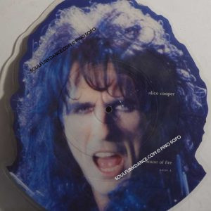 HOUSE ON FIRE / THIS MANIAC'S IN LOVE WITH YOU